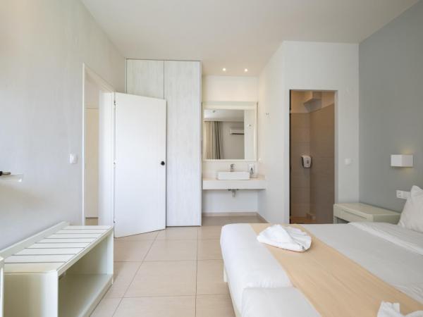 Dimitrios Beach Hotel Adults Friendly 14 plus : photo 3 de la chambre suite 1 chambre