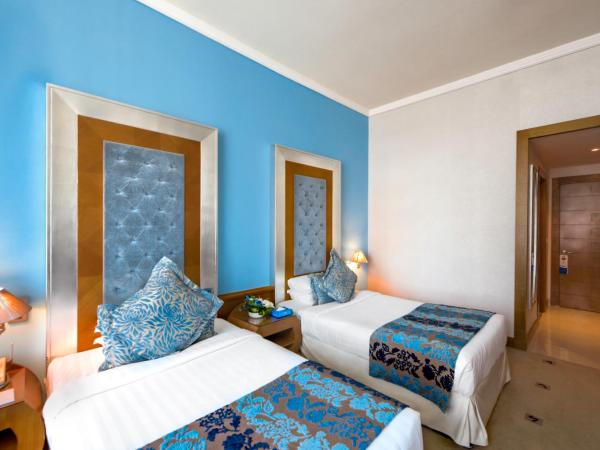 Marina Byblos Hotel : photo 2 de la chambre chambre lits jumeaux deluxe