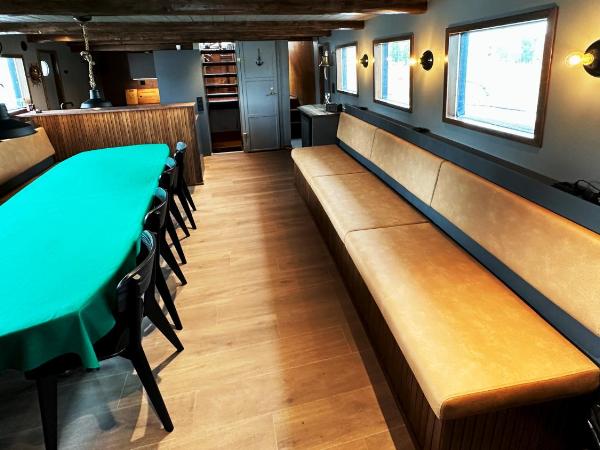 Houseboat Crescendo, a Floating Experience : photo 6 de la chambre mobile home