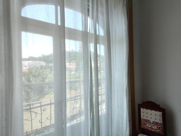 A Vianesa - Guest House : photo 2 de la chambre chambre double avec salle de bains commune