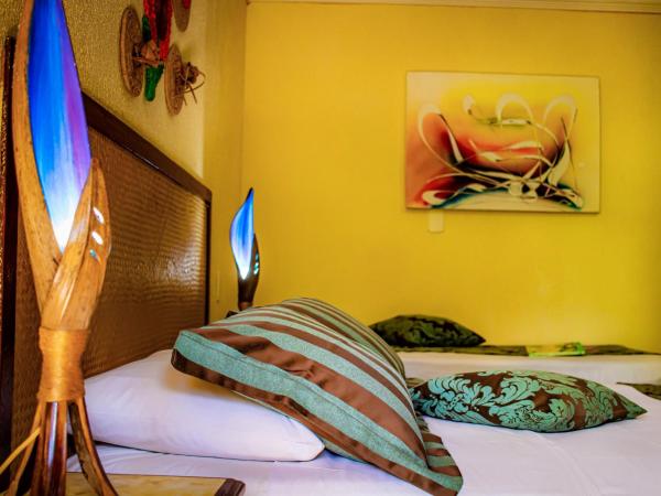 Castelo Beach Hotel : photo 5 de la chambre chambre triple de luxe avec vue latérale sur la mer