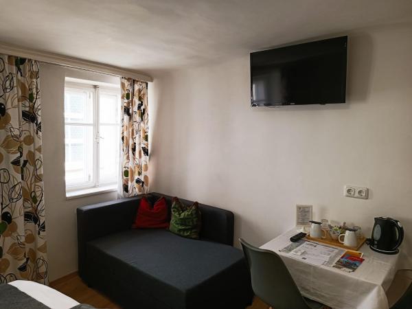 Cityhotel Junger Fuchs : photo 2 de la chambre chambre familiale