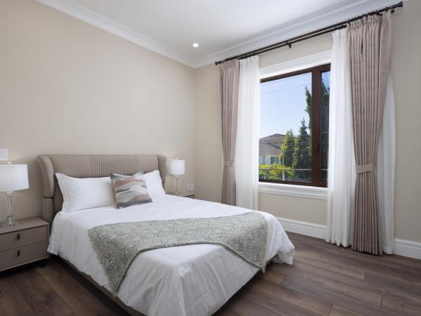 Vancouver Vacation Home : photo 1 de la chambre chambre double avec salle de bains privative