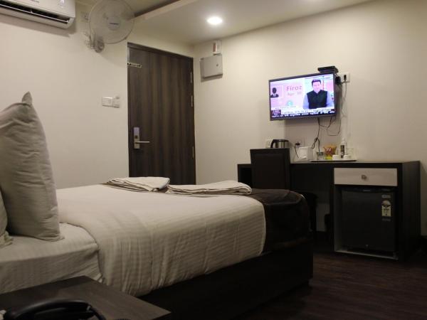 Hotel Royal Inn - Electronic City : photo 2 de la chambre chambre double supérieure