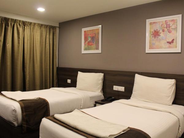 Hotel Royal Inn - Electronic City : photo 5 de la chambre chambre double ou lits jumeaux supérieure