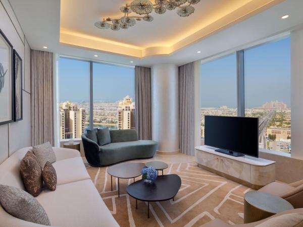 The St. Regis Dubai, The Palm : photo 1 de la chambre suite astor avec 1 lit king-size - vue sur mer