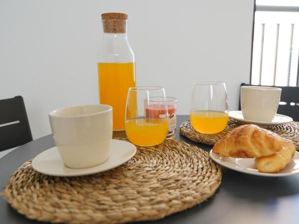 Suites Puerto Valencia : photo 8 de la chambre chambre double supérieure