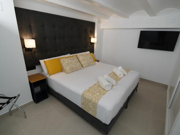 Suites Puerto Valencia : photo 9 de la chambre suite deluxe