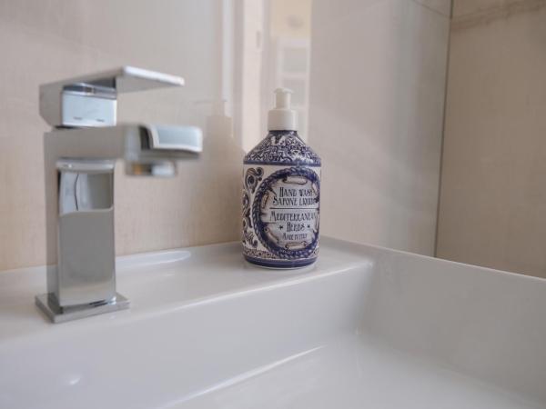 Supernova : photo 6 de la chambre chambre double avec salle de bains privative