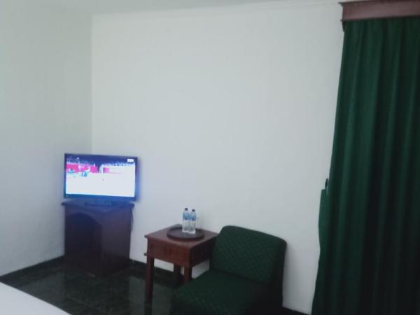 Puri Mega Hotel : photo 3 de la chambre chambre double standard