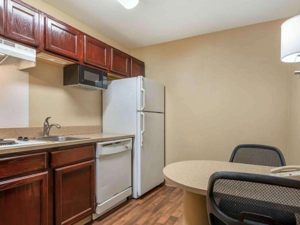 Extended Stay America Suites - Indianapolis - Northwest - I-465 : photo 6 de la chambre studio lit queen-size - non-fumeurs