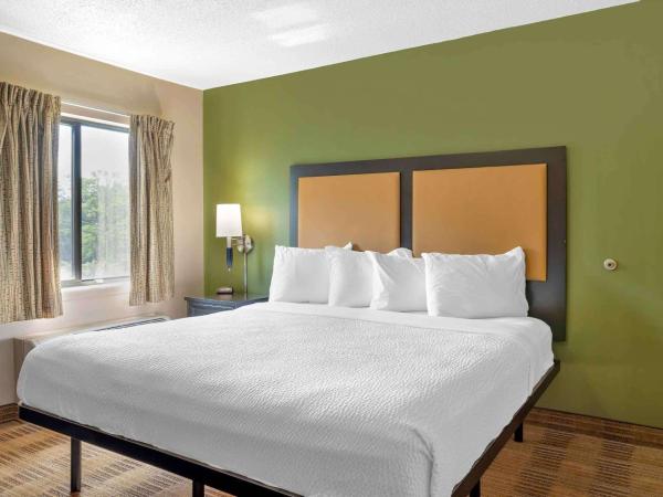 Extended Stay America Suites - Indianapolis - Northwest - I-465 : photo 2 de la chambre studio lit king-size - non-fumeurs