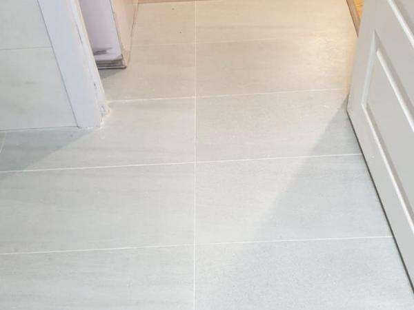 DIANELLA Budget Rooms Happy Place to Stay & House Share For Long Term Tenants : photo 2 de la chambre chambre double deluxe (1 adulte + 2 enfants)