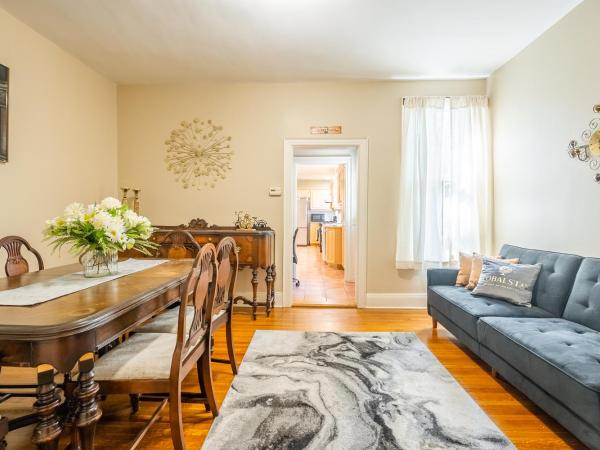 Cozy 5 Bedroom House in Downtown Toronto by GLOBALSTAY : photo 4 de la chambre maison 5 chambres