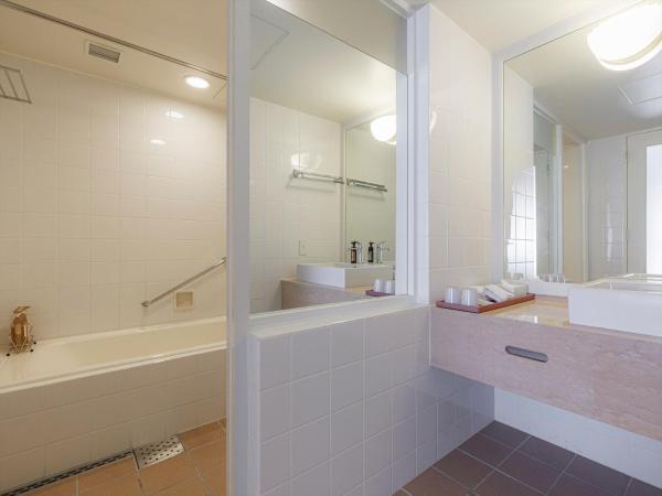 JR Kyushu Hotel Blossom Fukuoka : photo 8 de la chambre deluxe twin room (2 adult) - non-smoking