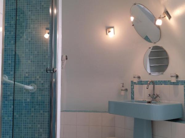 Le Castel Guesthouse : photo 9 de la chambre chambre double classique