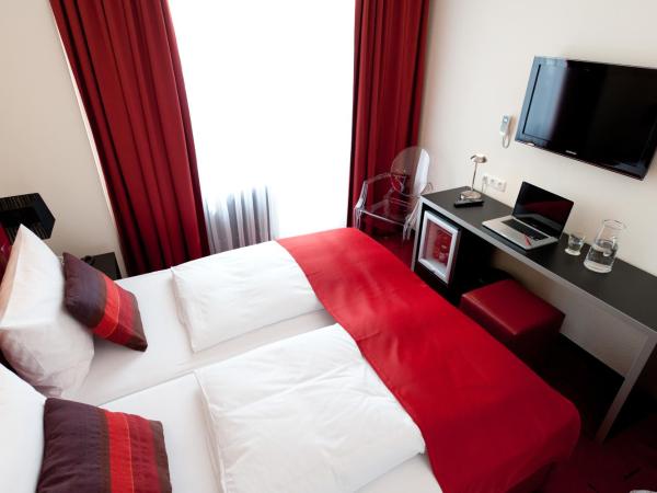 Hotel Esplanade : photo 1 de la chambre chambre double