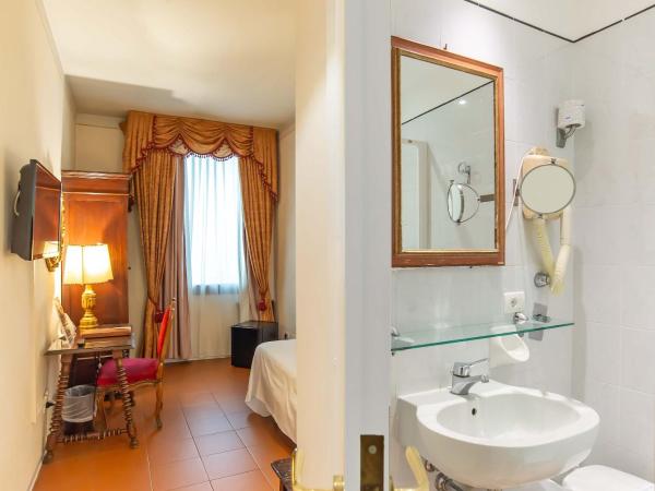 Hotel Machiavelli Palace : photo 7 de la chambre chambre simple standard