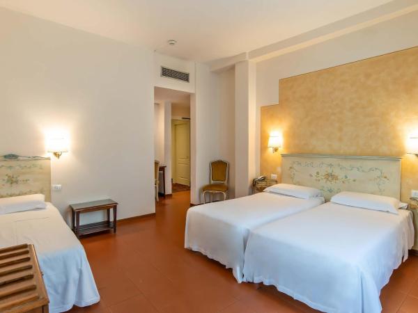 Hotel Machiavelli Palace : photo 10 de la chambre chambre triple