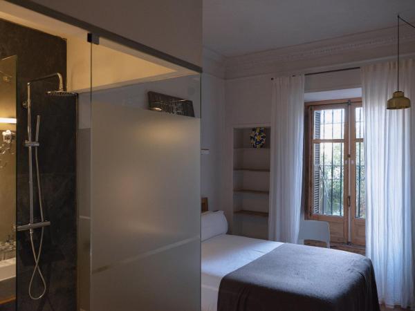 Guest House Ibaia Et Arramak : photo 1 de la chambre chambre double supérieure - vue sur jardin