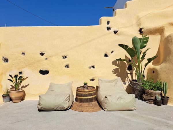 Caval I : photo 3 de la chambre chambre triple avec terrasse