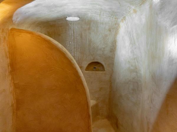 Caval I : photo 10 de la chambre chambre triple avec terrasse