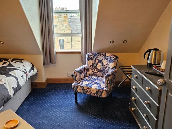 Smiths Guest House : photo 6 de la chambre chambre simple avec salle de bains privative