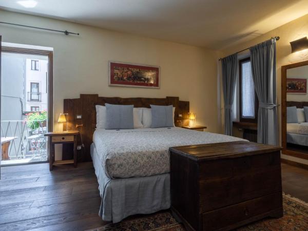 Domus Antica Aosta : photo 5 de la chambre chambre double deluxe avec balcon