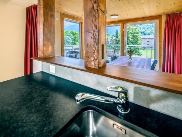 Swiss Inn & Apartments : photo 2 de la chambre appartement 2 chambres en duplex