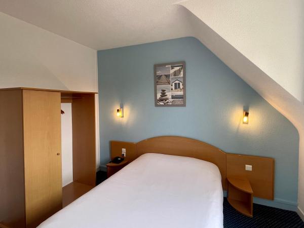 Hotel Le Progres : photo 2 de la chambre chambre double standard