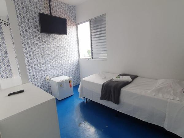 Hospedaria Dom Pedro - 500m do metrô : photo 1 de la chambre chambre simple avec salle de bains commune