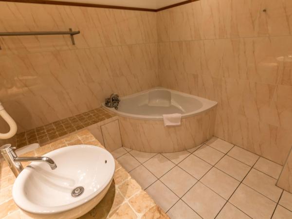 Le Beau Séjour : photo 3 de la chambre chambre familiale avec balcon