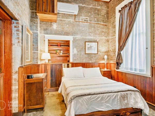 Inn at the Old Jail : photo 1 de la chambre chambre lit queen-size deluxe