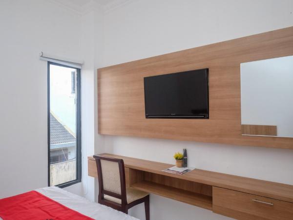 RedDoorz near Sleman City Hall Yogyakarta : photo 6 de la chambre chambre deluxe