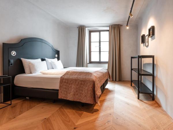 H5 Grauer Bär Studios & More : photo 1 de la chambre studio avec balcon
