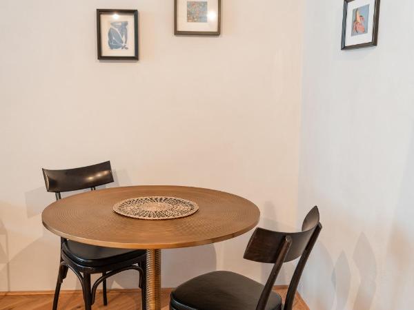 H5 Grauer Bär Studios & More : photo 4 de la chambre studio avec balcon