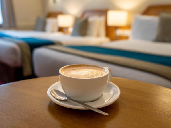 Harcourt Hotel : photo 4 de la chambre chambre familiale (occupation maximum 3 adultes)