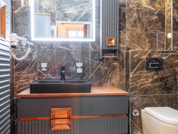 Blue Sea Garden : photo 3 de la chambre chambre lit king-size - vue sur montagne