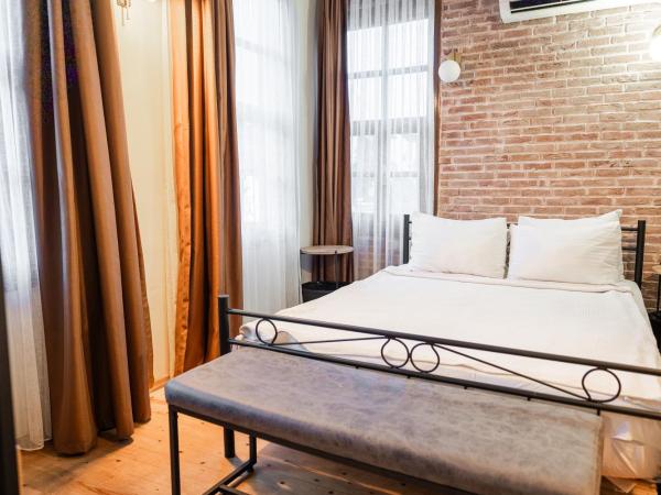 Blue Sea Garden : photo 5 de la chambre chambre lit king-size - vue sur montagne