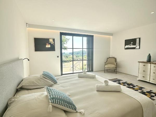 Le Mas Saint Michel Grimaud : photo 6 de la chambre chambre double avec salle de bains privative