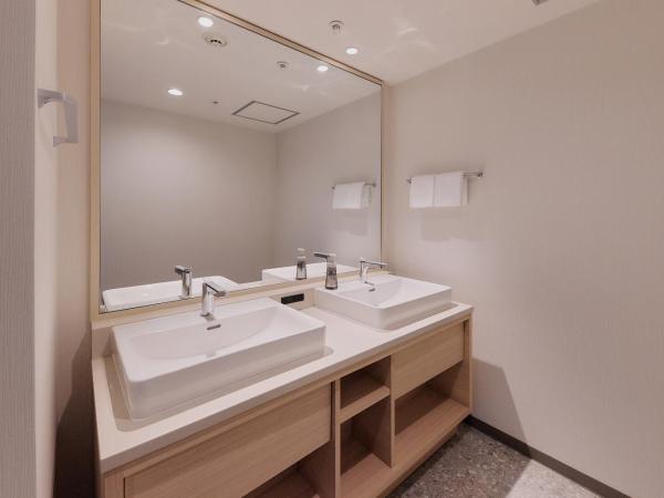 Kyoto Tower Hotel : photo 4 de la chambre chambre familiale de luxe - non-fumeurs 