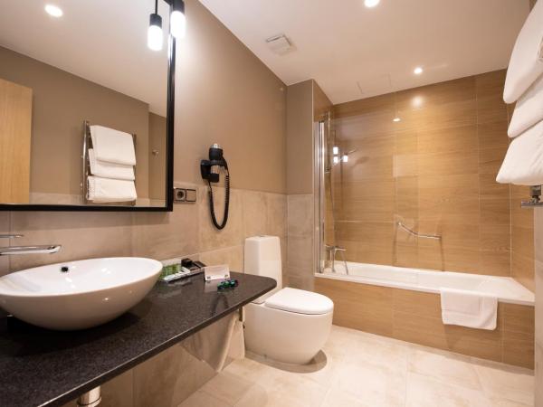 Hotel Avenida : photo 5 de la chambre chambre double ou lits jumeaux