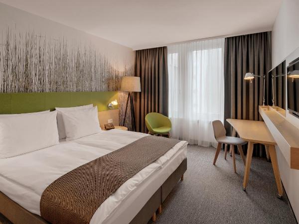 Holiday Inn Frankfurt - Alte Oper, an IHG Hotel : photo 2 de la chambre chambre lit king-size standard - accessible aux personnes à mobilité réduite