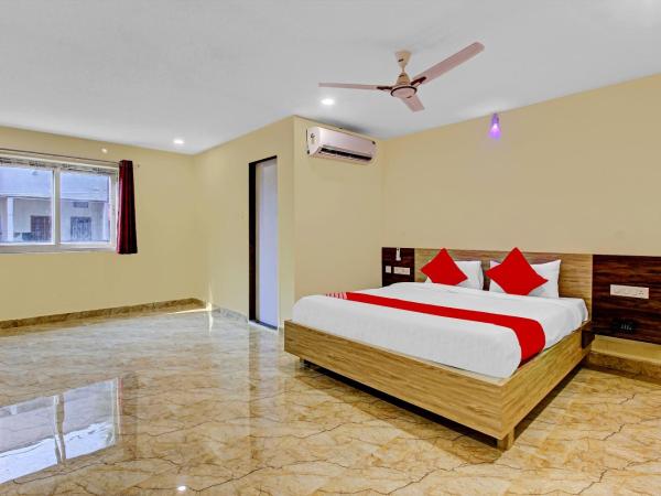 Ab7 Residency Near Miraj Cinemas - Shalini Shivani : photo 1 de la chambre chambre double deluxe