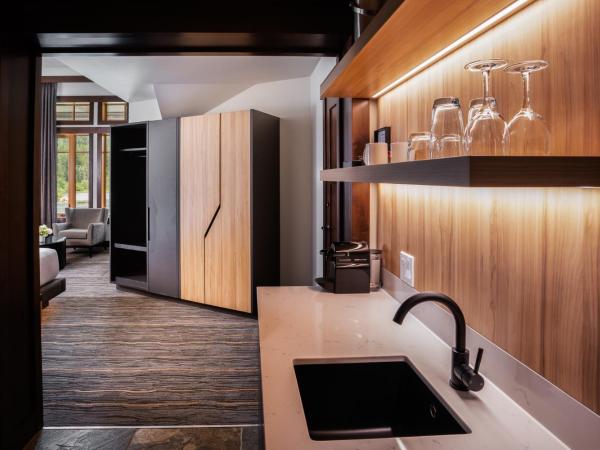 Nita Lake Lodge : photo 4 de la chambre studio avec vue sur lac