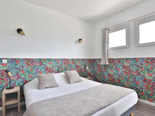 Hotel du Cap : photo 5 de la chambre chambre double confort avec balcon - vue sur port