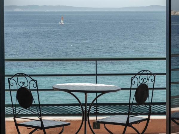 Surplage Hotel Cavalière : photo 6 de la chambre hébergement prestige avec terrasse - vue sur mer