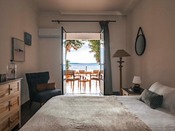 Surplage Hotel Cavalière : photo 1 de la chambre hébergement deluxe avec terrasse - niveau plage - vue sur mer