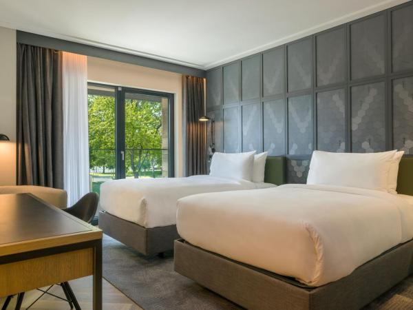 Four Points by Sheraton Budapest Danube : photo 1 de la chambre standard, guest room, 2 twins