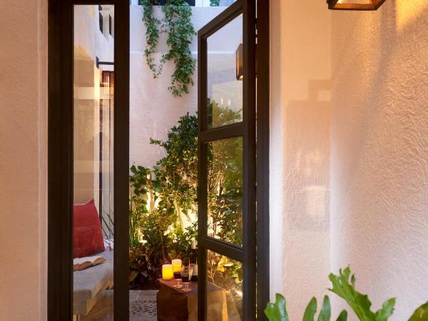 H21 Hospedaje Boutique : photo 3 de la chambre suite lit king-size avec balcon